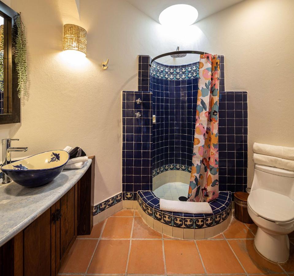Rooftop Jacuzzi! Country-style 4 Bedroom Holiday home