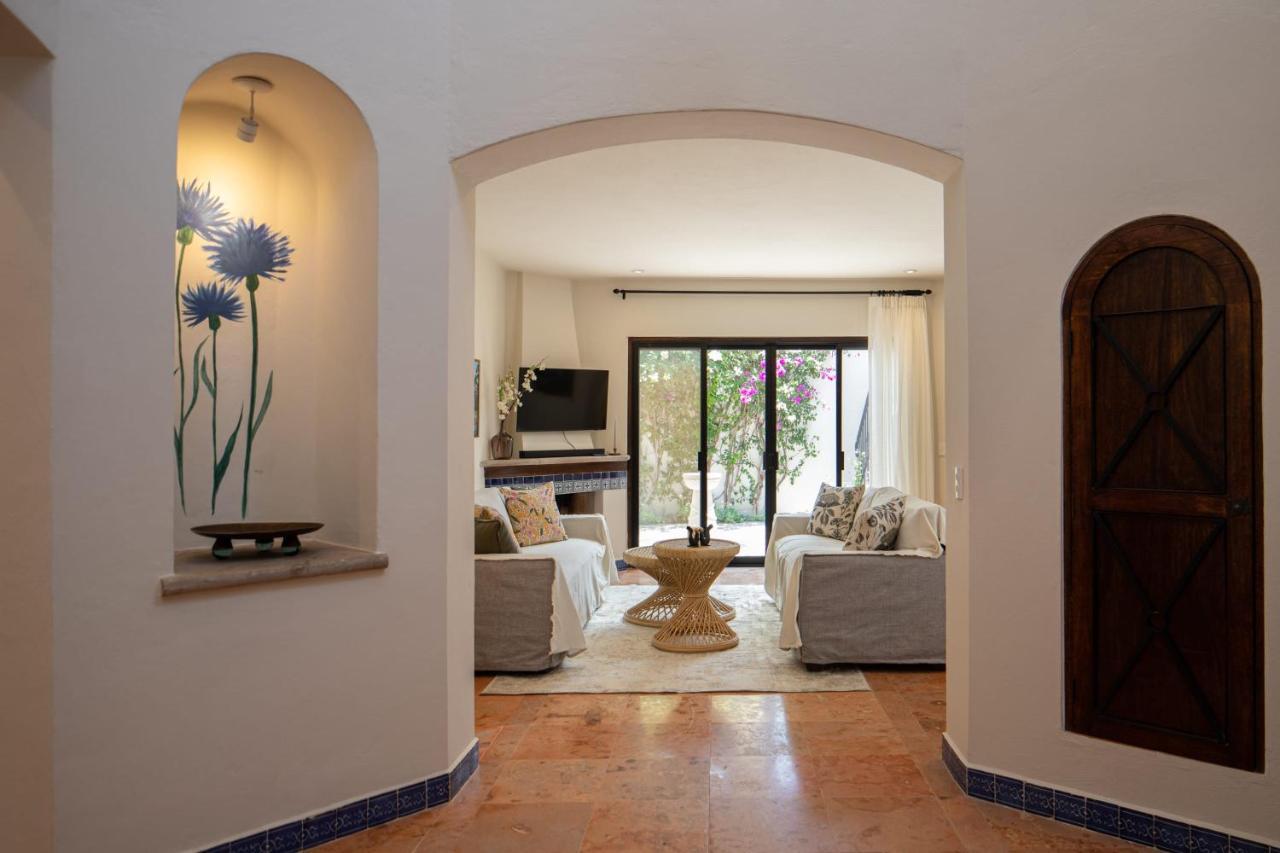Rooftop Jacuzzi! Country-style 4 Bedroom San Miguel de Allende